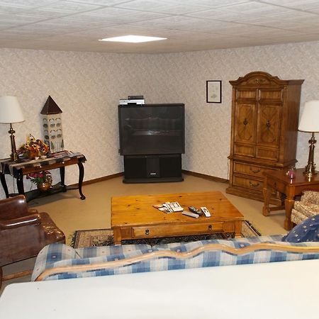 Locust Brook Lodge Butler Eksteriør bilde